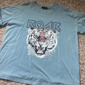 Apricot Lane graphic tee